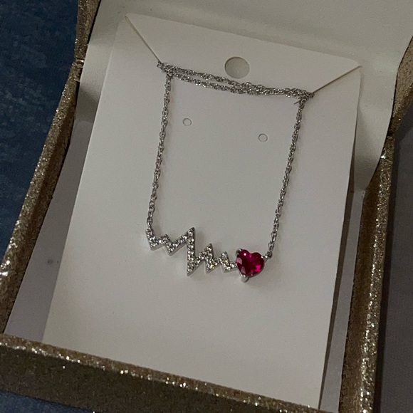 Heartbeat necklace - Picture 1 of 3